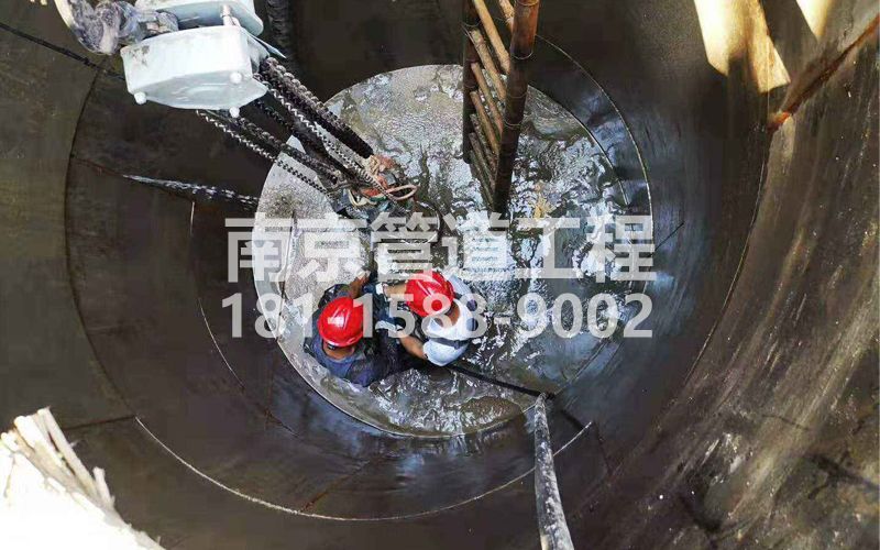 242企业污水池清理