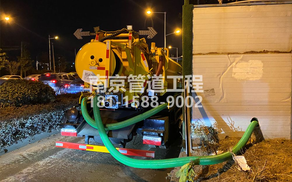 266企业临时工地抽粪